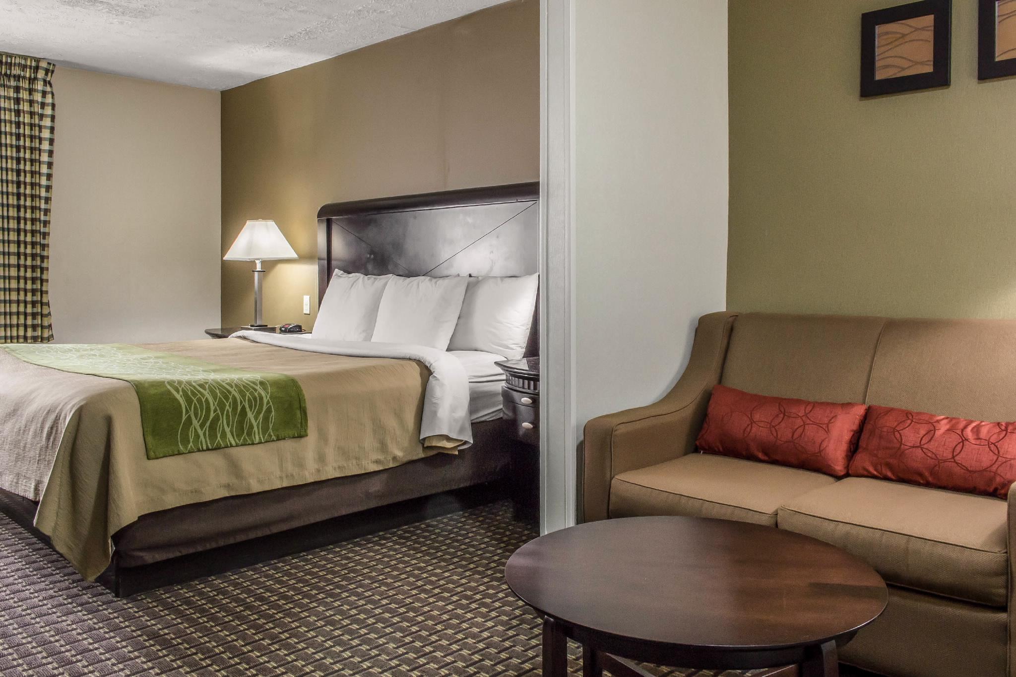 Comfort Inn Medford-Long Island מראה חיצוני תמונה