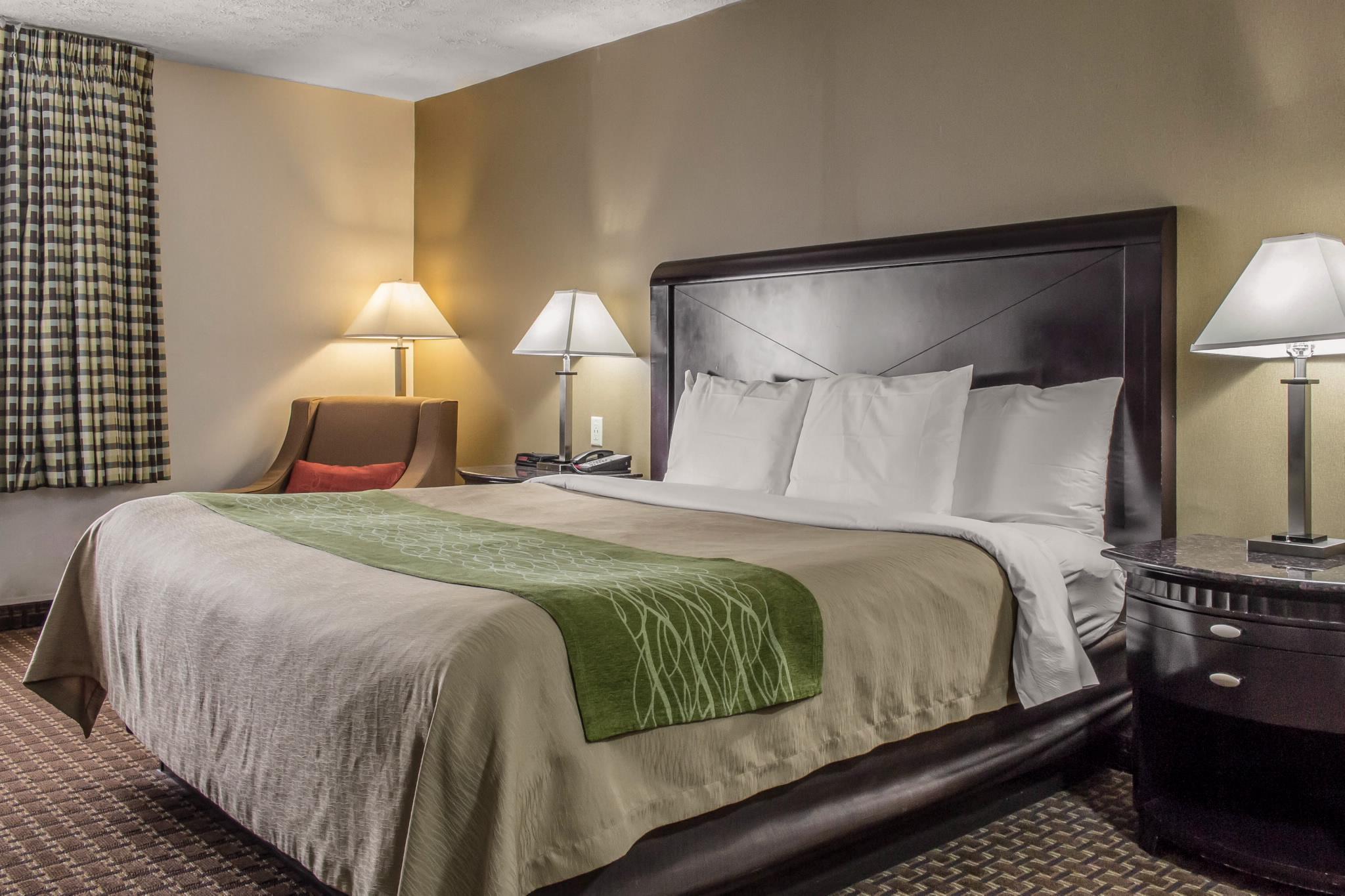 Comfort Inn Medford-Long Island מראה חיצוני תמונה