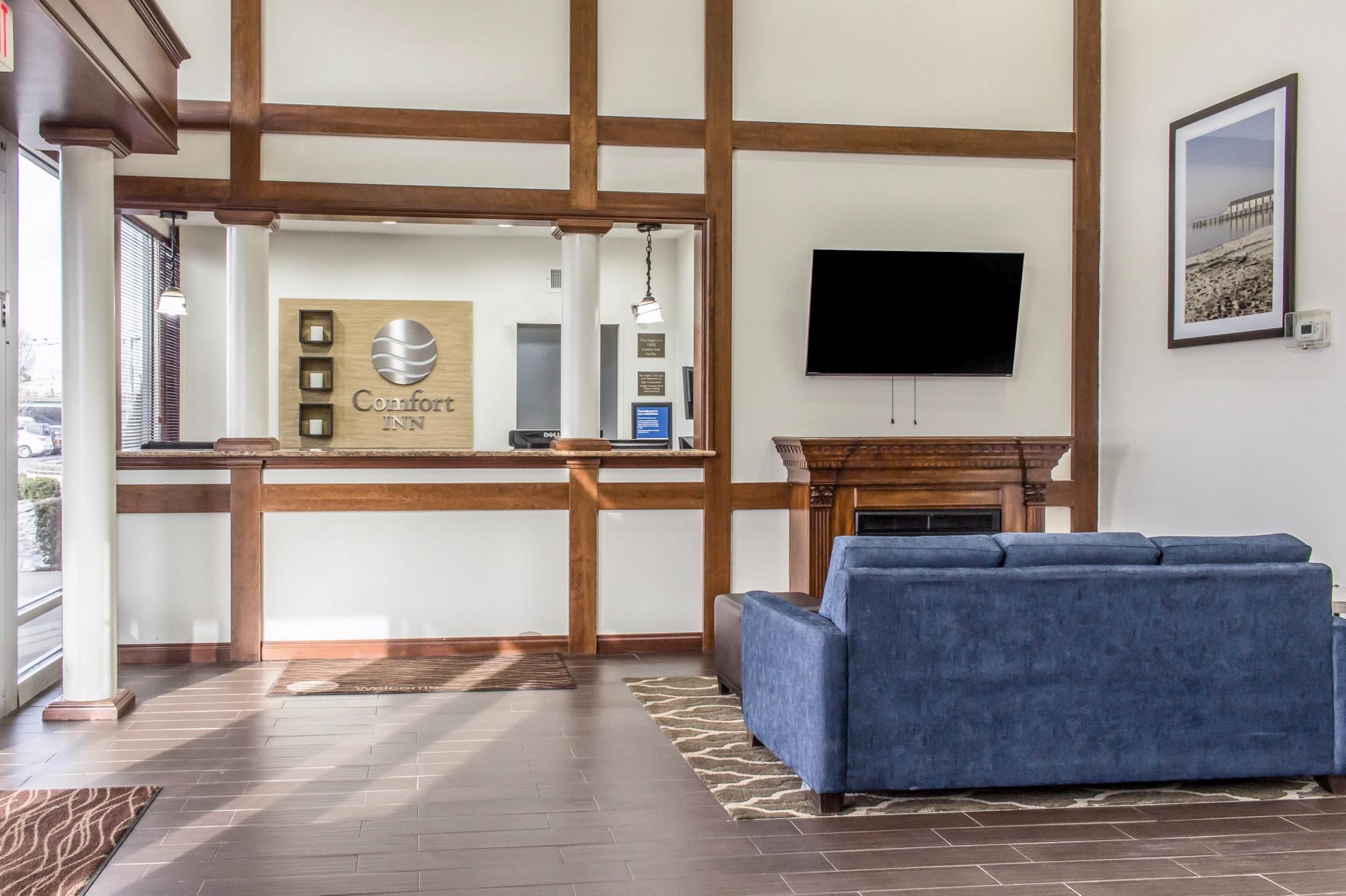 Comfort Inn Medford-Long Island מראה חיצוני תמונה